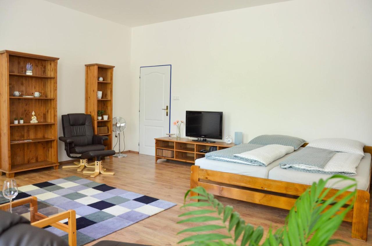 Apartman Kampelicka Rataje nad Sázavou Exteriör bild